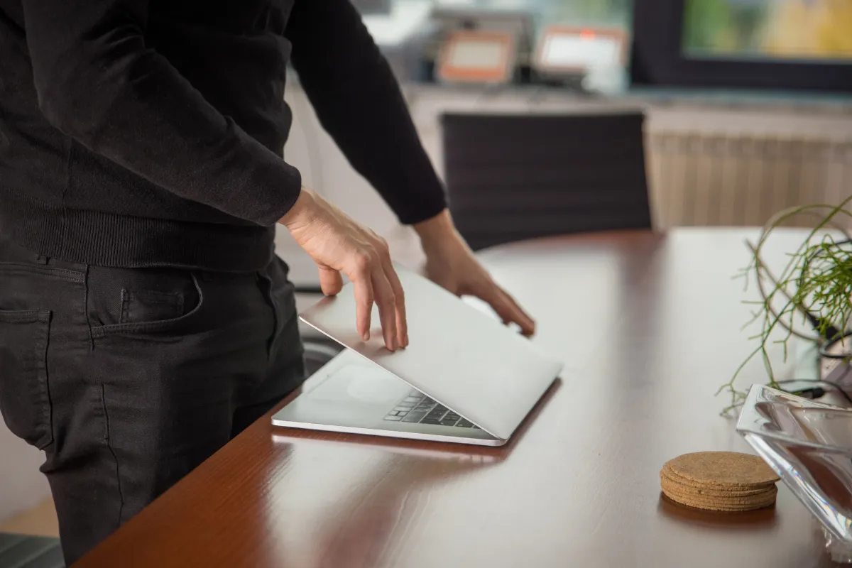 deciding-to-close-a-company